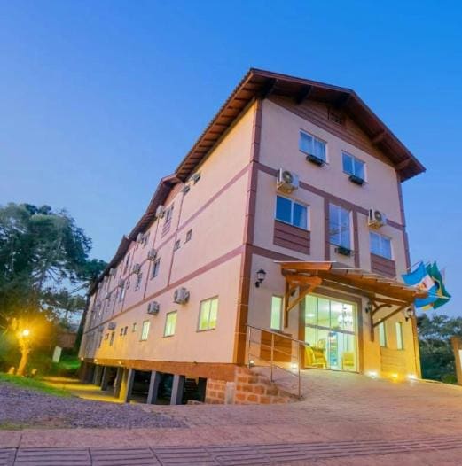 Hotel Serra Canela - Main view