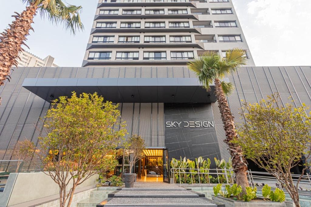 Sky Design Alphaville Housi by Anora Spaces - Main view