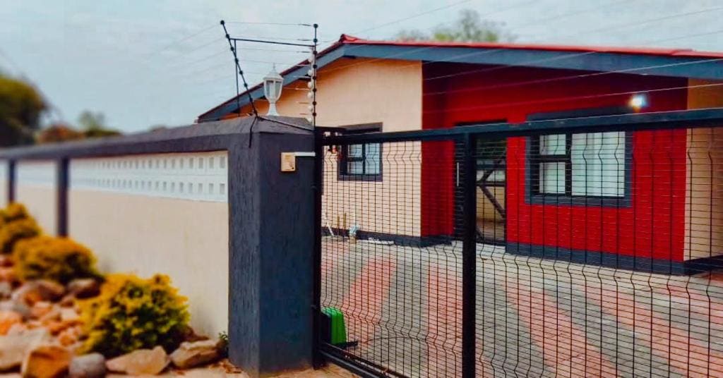 Classique B&B Francistown - View 2