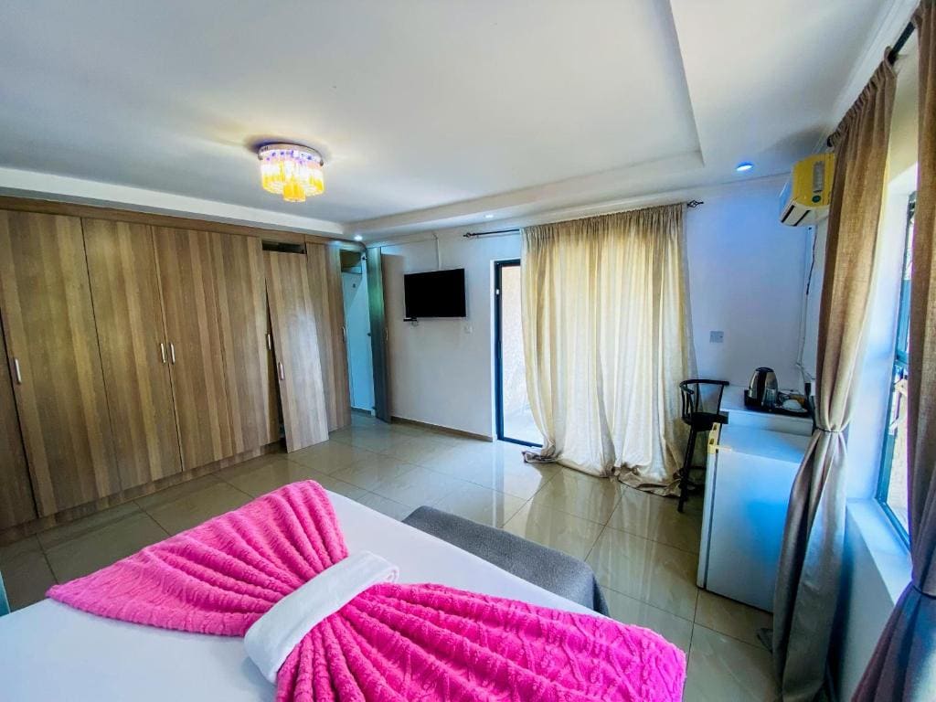 Crystal Premium Hotel, by CBD - View 2