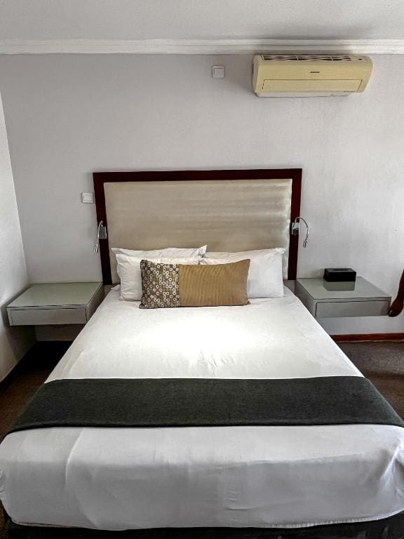 Golden Crystal Hotel Gaborone - View 7