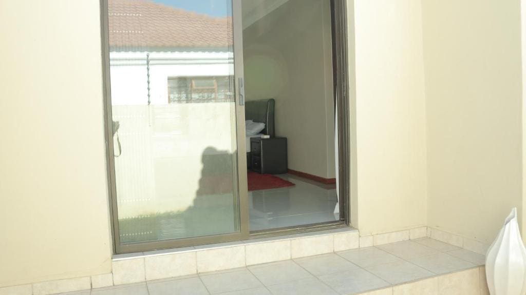 Tap's Home Away from Home - View 4