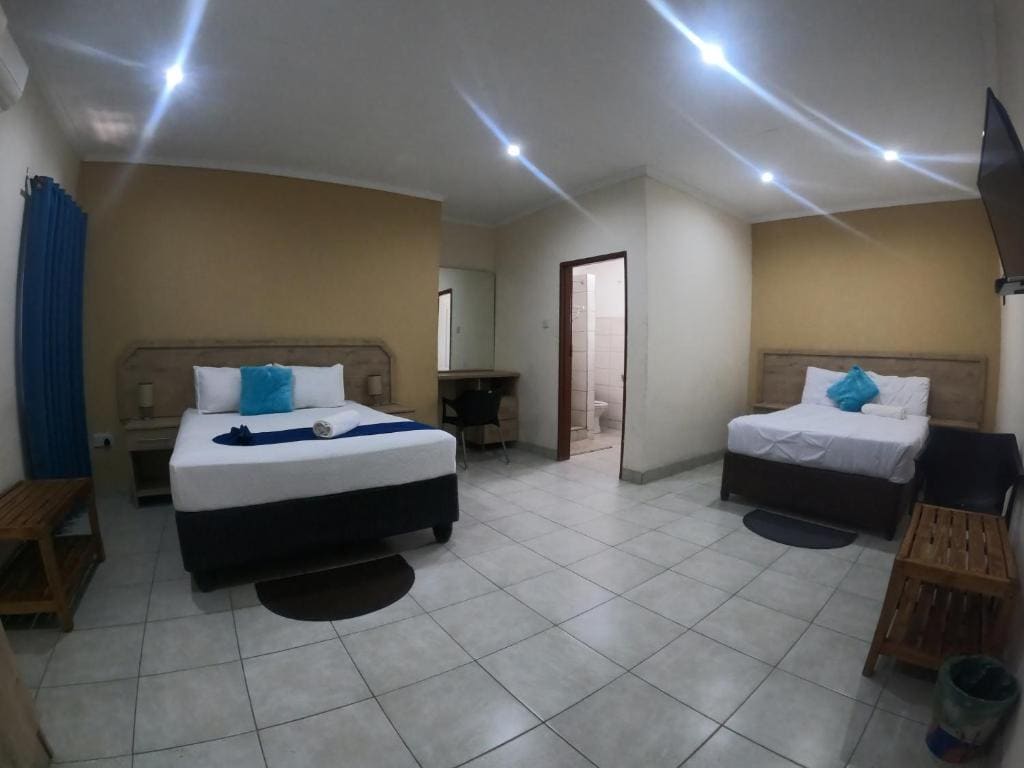 Three Tree Hotel - View 2