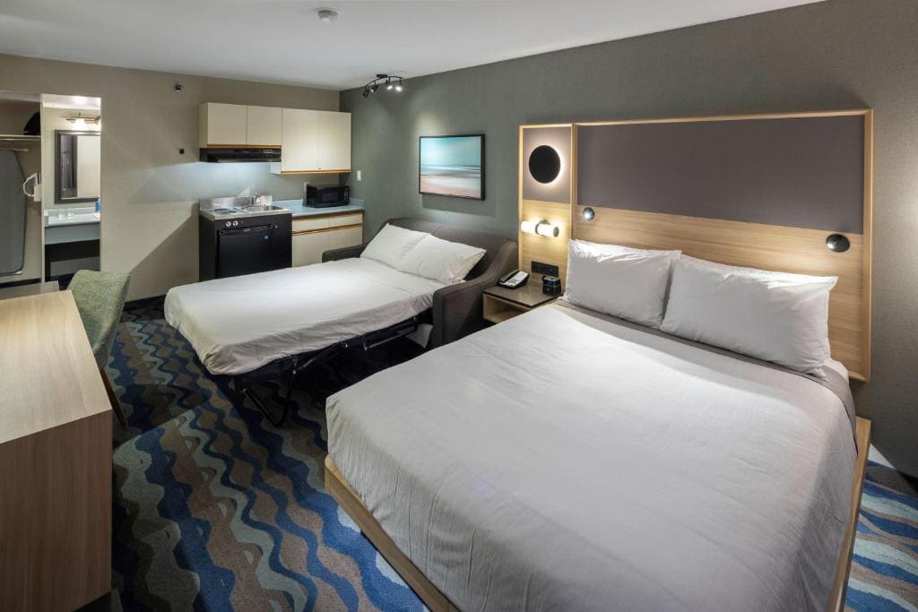 Accent Inns Vancouver Airport - View 2