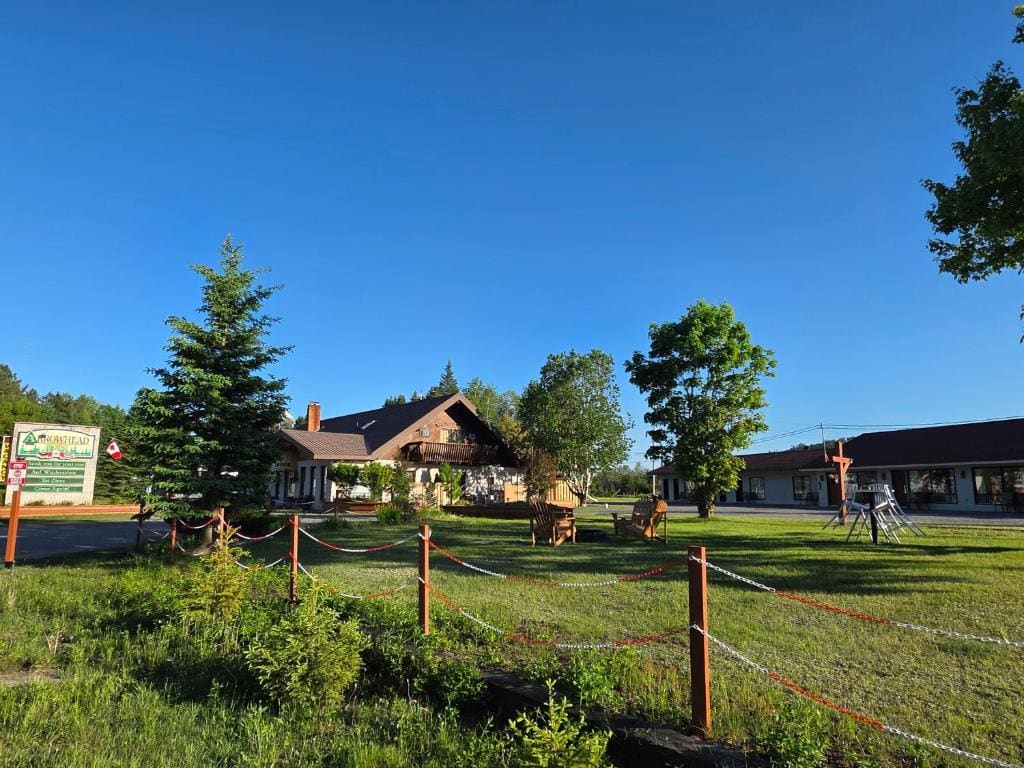 Arrowhead Inn by Baaman's - Main view