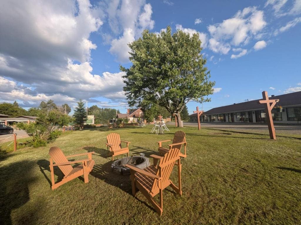 Arrowhead Inn by Baaman's - View 3