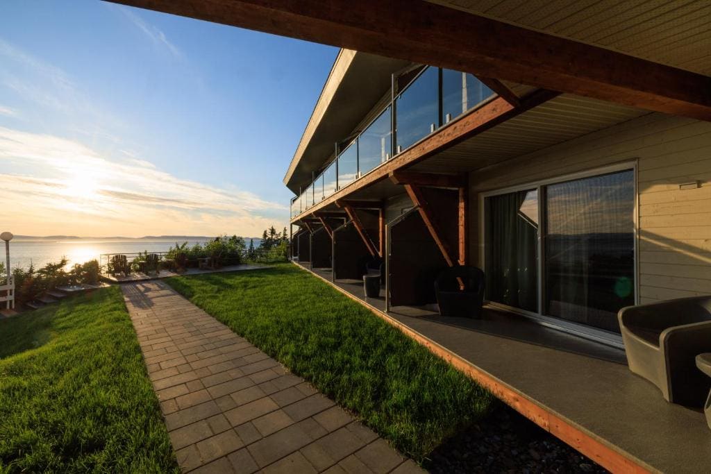 Auberge de la Pointe - View 5
