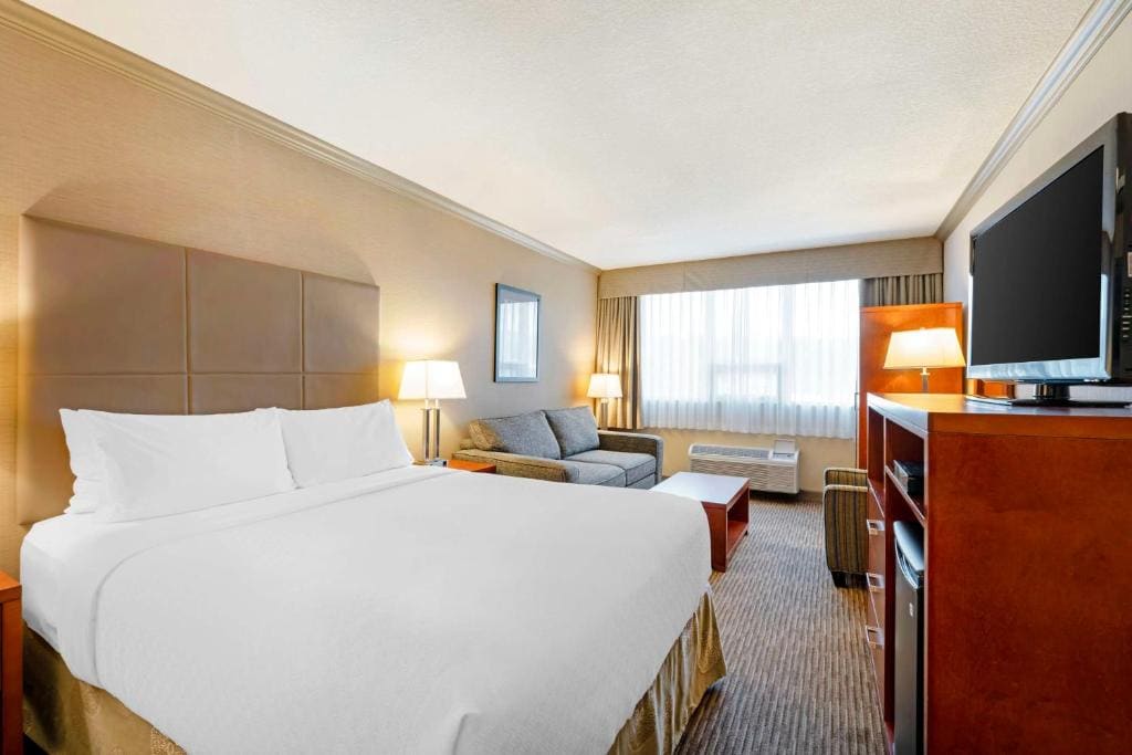 Best Western Plus Barclay Hotel - View 7