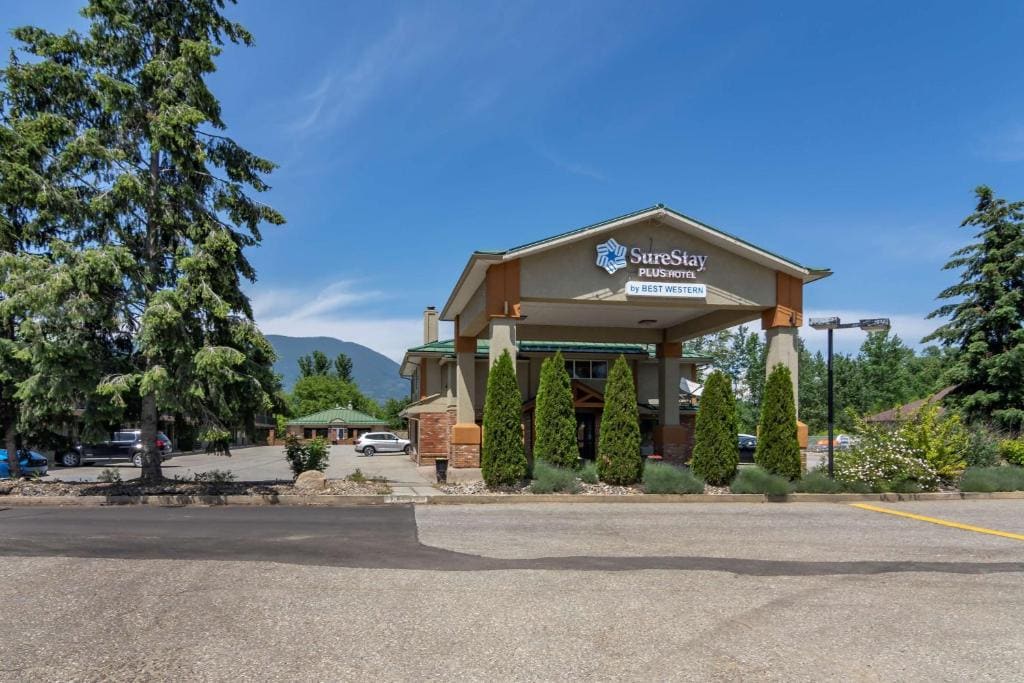 SureStay Plus Hotel by Best Western Salmon Arm - Main view