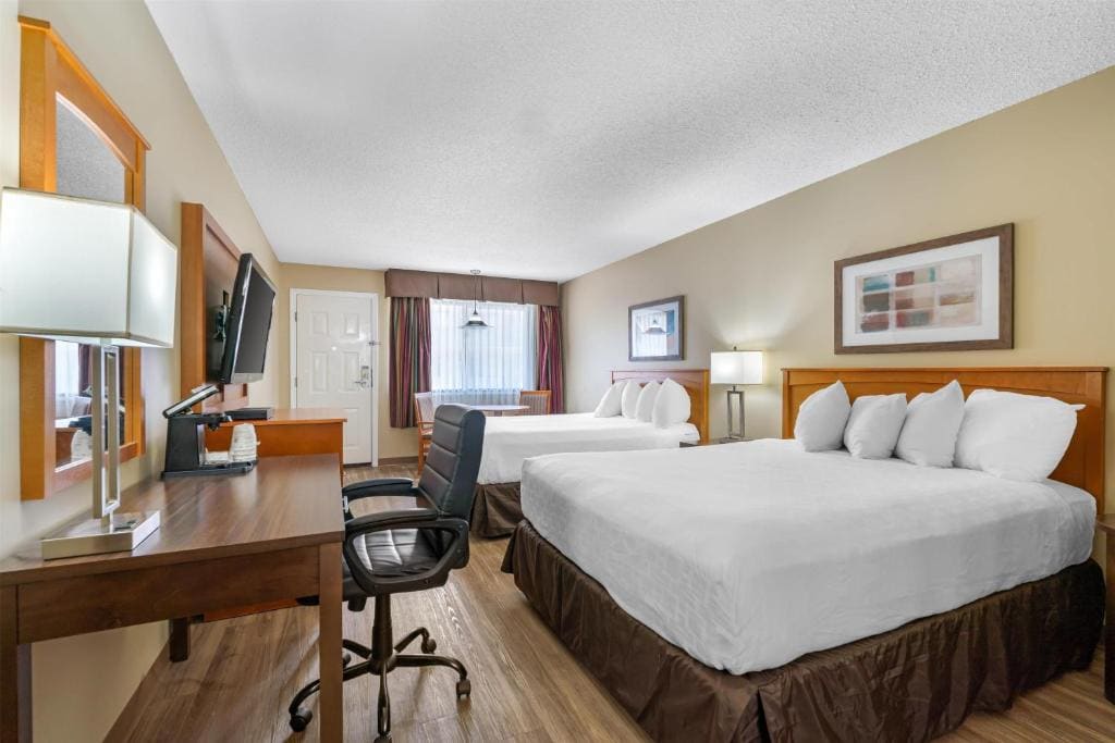 SureStay Plus Hotel by Best Western Salmon Arm - View 2