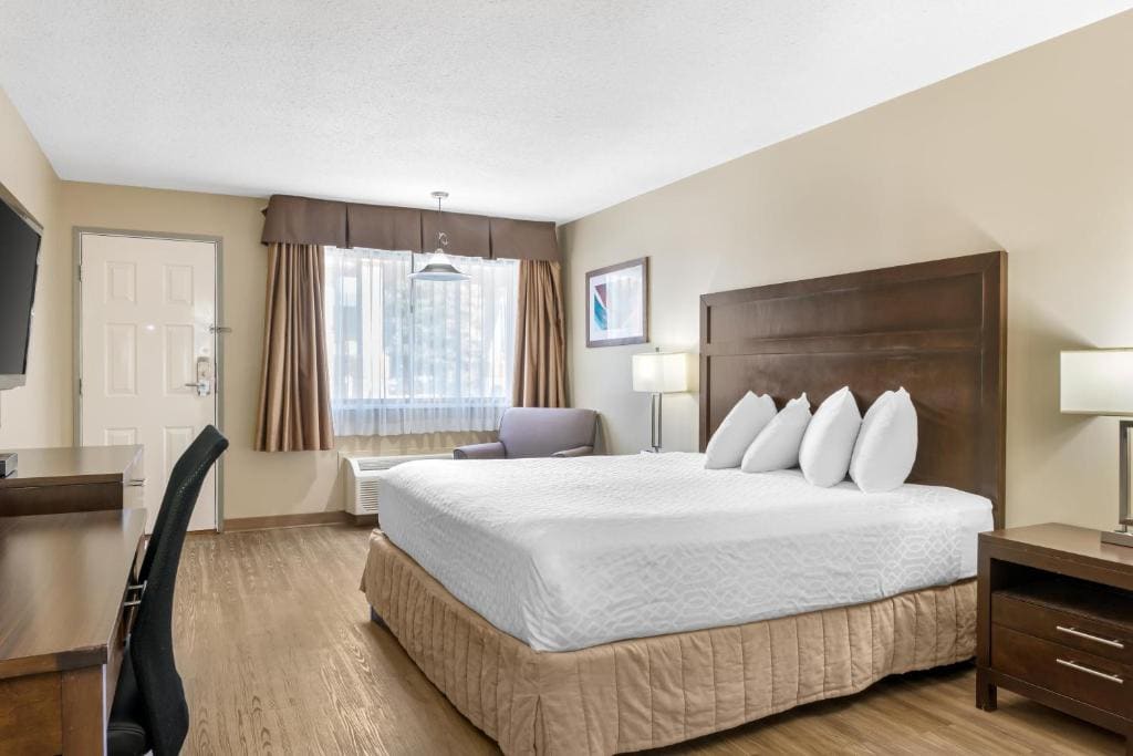 SureStay Plus Hotel by Best Western Salmon Arm - View 7