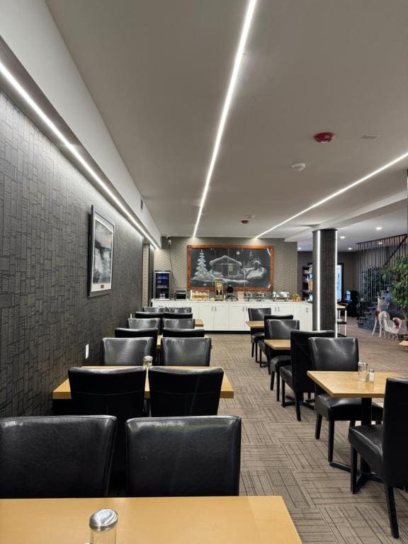 Big Bird Inn Wawa, SureStay Collection by Best Western - View 4