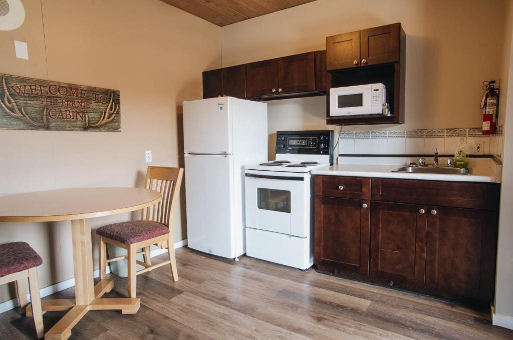 Canadas Best Value Inn and Suites Fernie - View 5