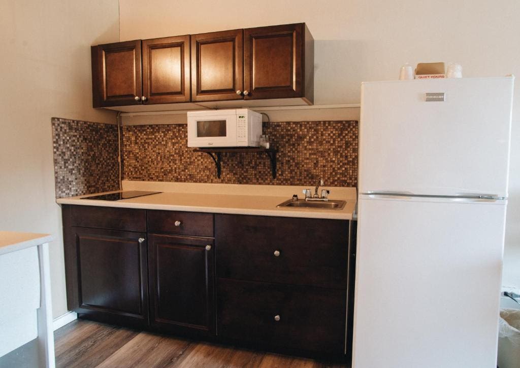 Canadas Best Value Inn and Suites Fernie - View 2