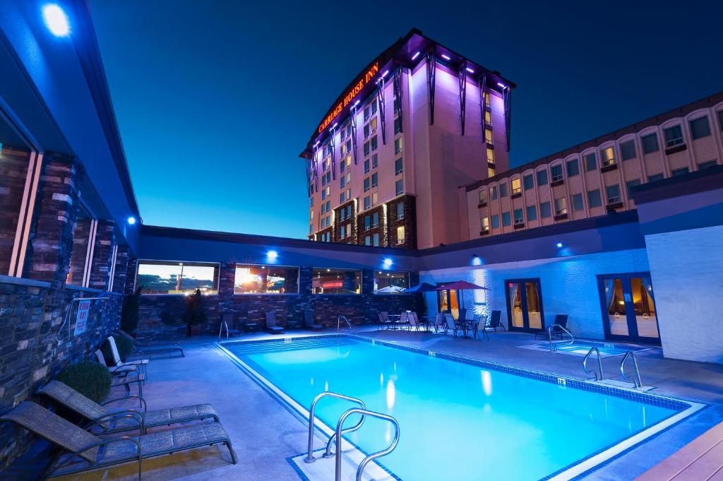 Carriage House Hotel and Conference Centre - View 4