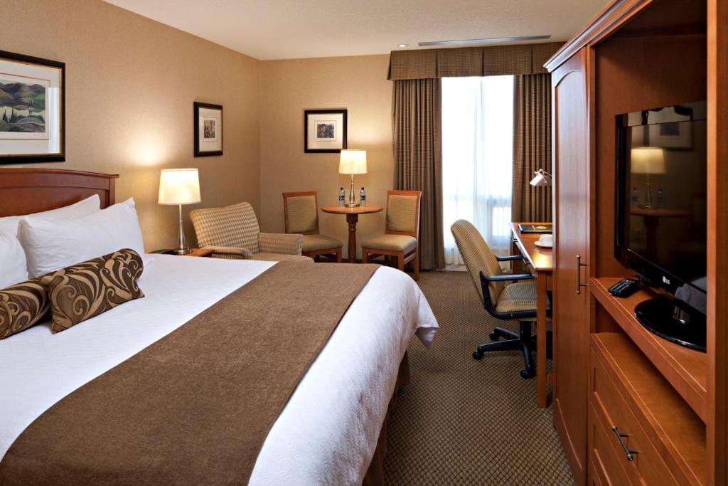 Carriage House Hotel and Conference Centre - View 2