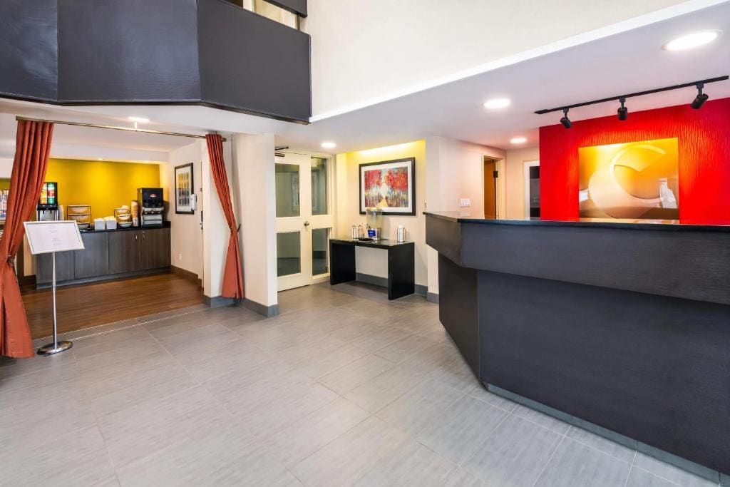 Comfort Inn Gatineau - View 3