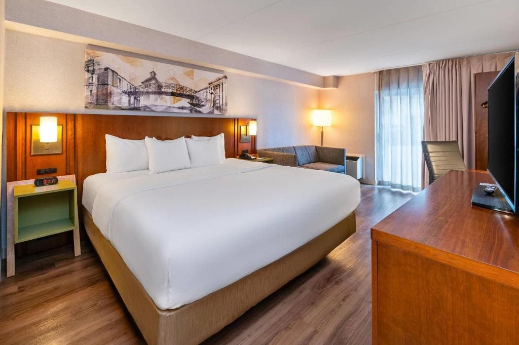 Comfort Inn - View 2