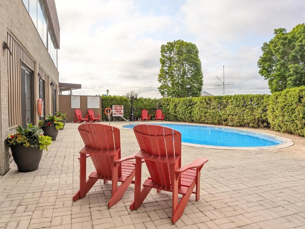 Confederation Place Hotel - View 3