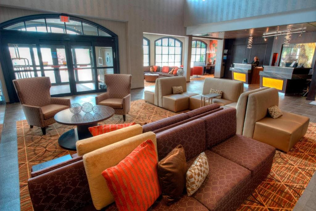 Courtyard by Marriott Waterloo St. Jacobs - View 4