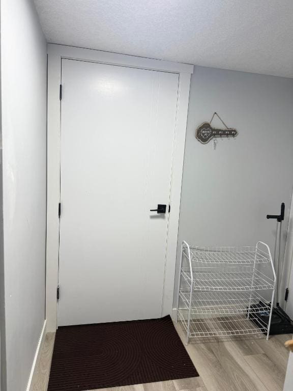 Spacious 2BR, 2 queen beds, near Downtown Calgary Zoo Costco - Main view