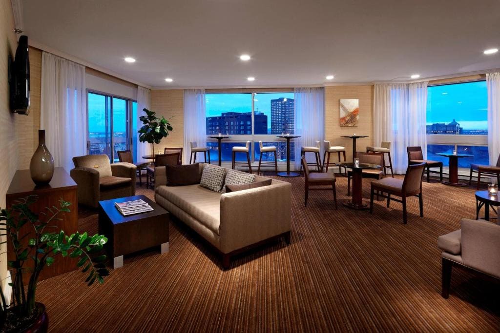 Delta Hotels by Marriott Montreal - View 5