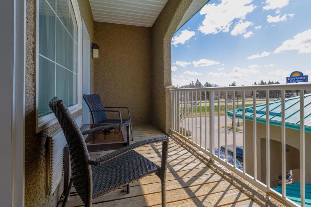 Days Inn & Suites by Wyndham Brandon - Vista 3