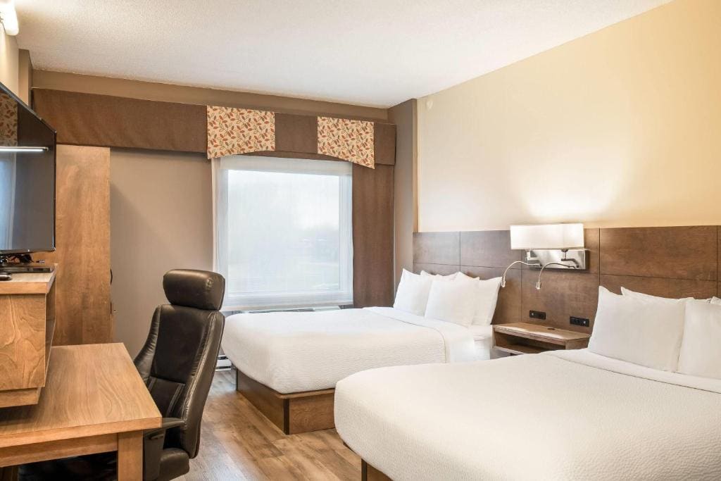 Days Inn by Wyndham Berthierville - View 7