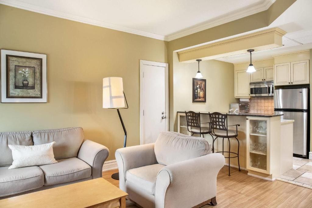 Days Inn by Wyndham Berthierville - View 6