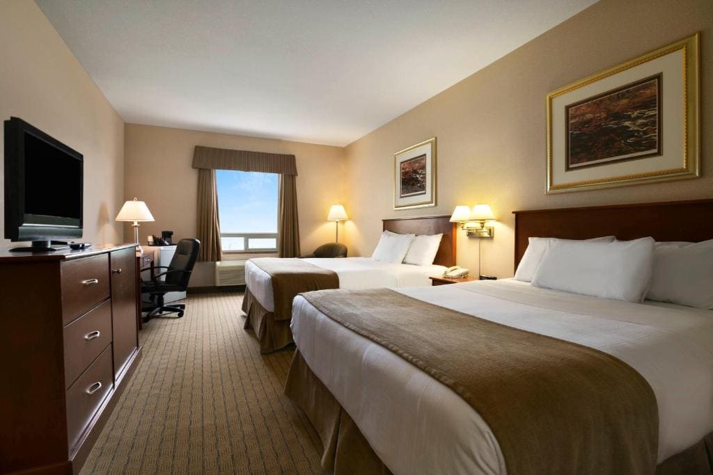 Days Inn by Wyndham Moose Jaw - View 6