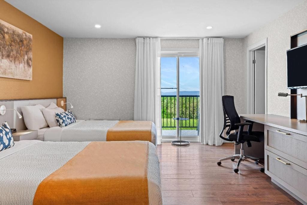 Days Inn by Wyndham Riviere-Du-Loup - View 7