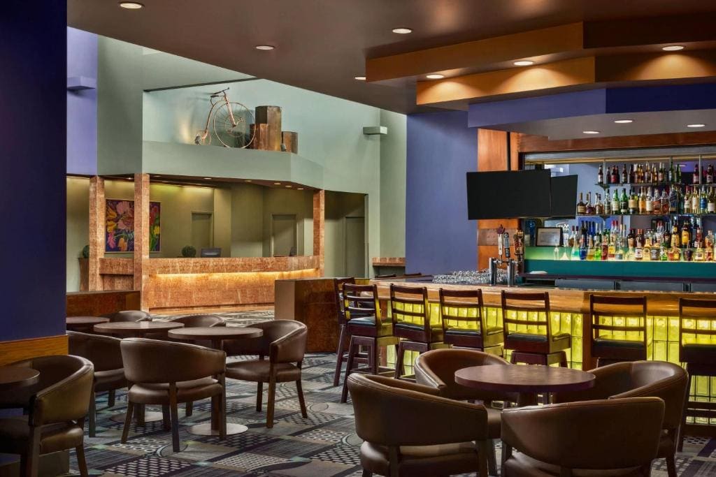 Royal Hotel West Edmonton, Trademark Collection by Wyndham - View 4