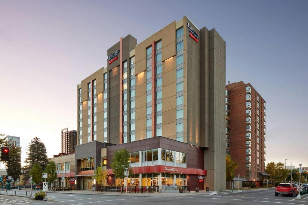 Fairfield Inn & Suites by Marriott Calgary Downtown - View 5