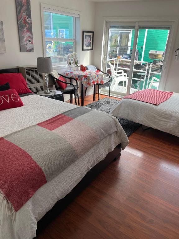 A Float Home B&B in Fisherman’s Wharf — Vue 4