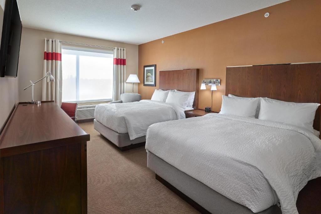 Four Points by Sheraton Edmonton West - View 2
