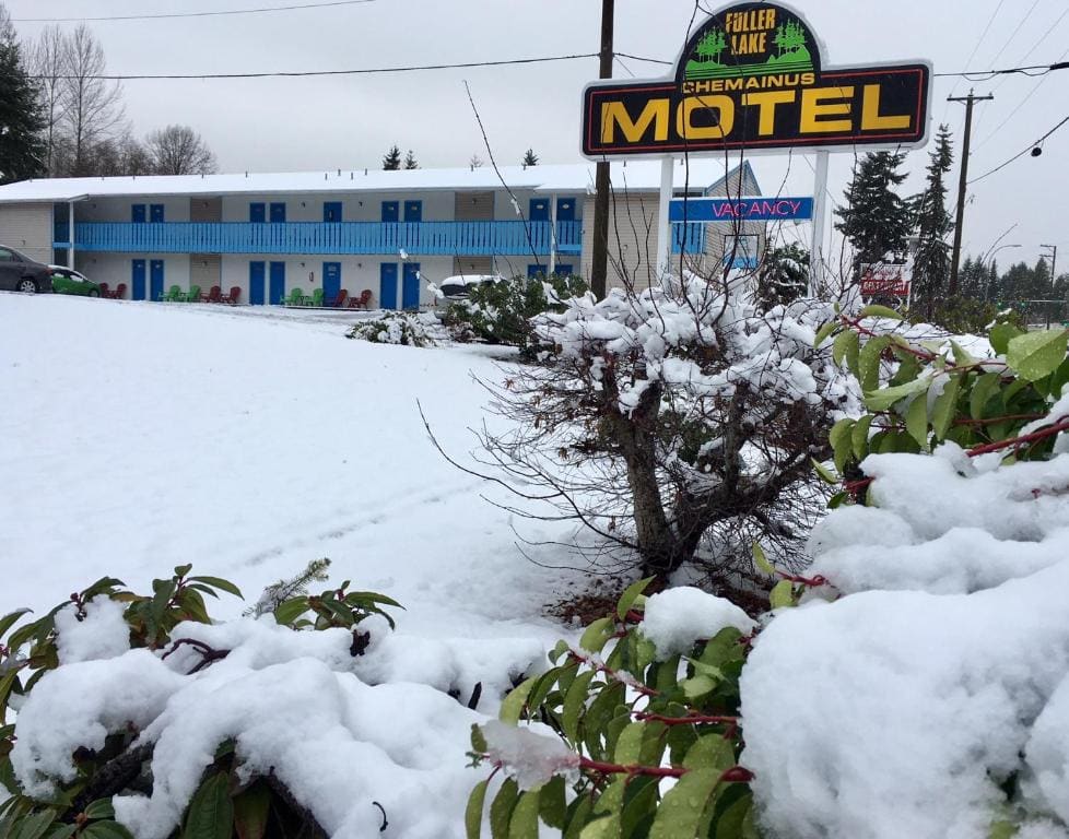 Fuller Lake Chemainus Motel - Main view