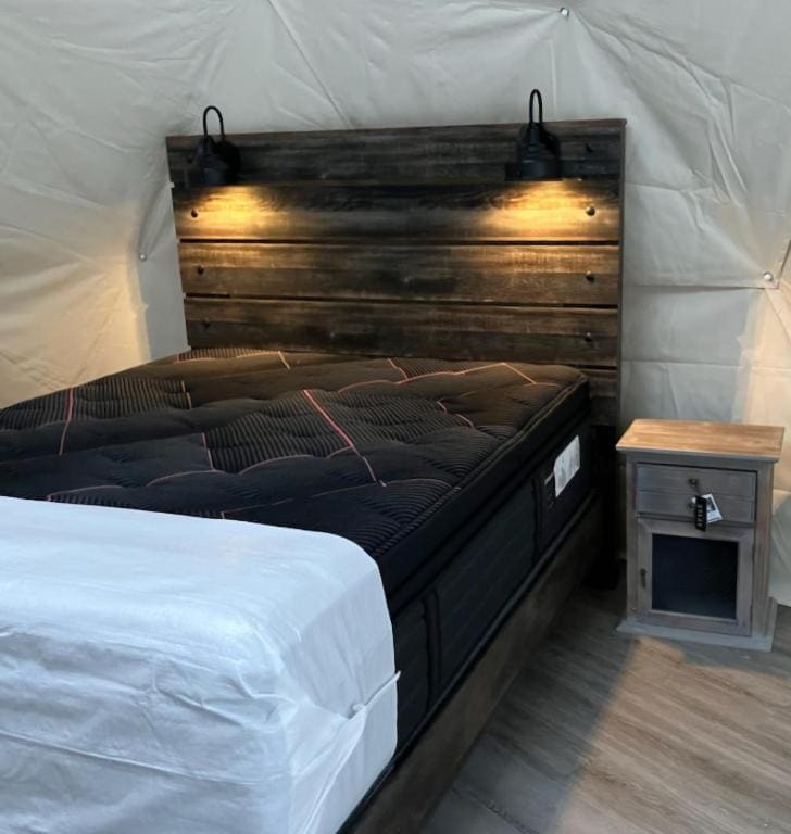 Glamping with the Stars, Aquarius - View 6