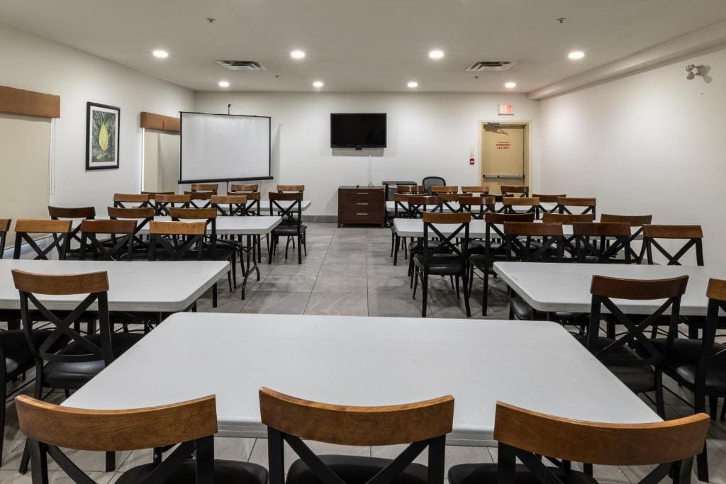 Ramada Golden - View 5