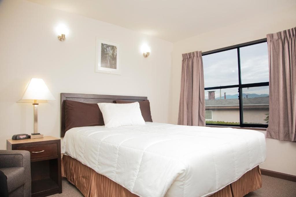 Happy Day Inn - View 6