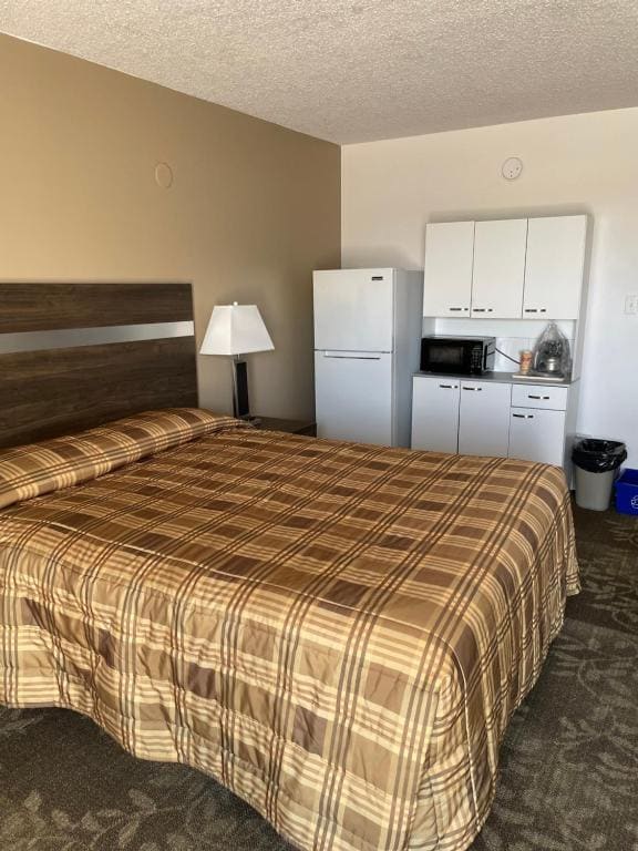 Hilltop Motor Inn - View 6
