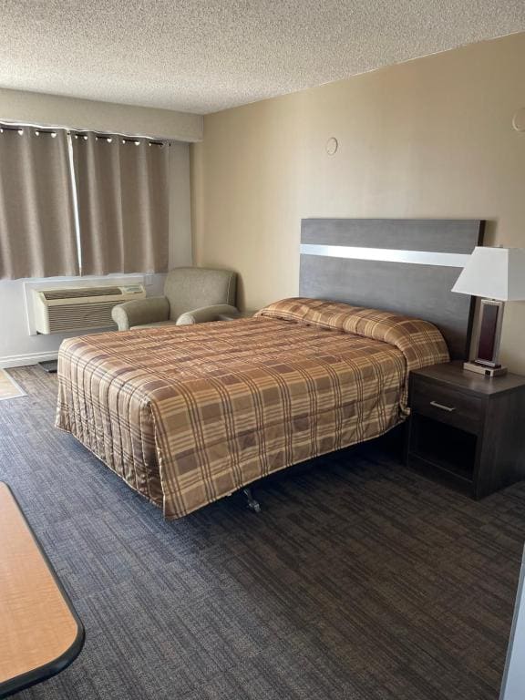 Hilltop Motor Inn - View 2