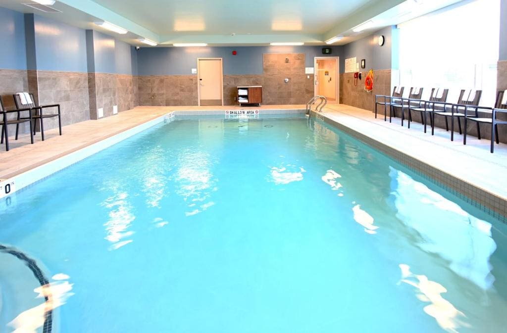 Holiday Inn Express & Suites - Aurora by IHG - View 5