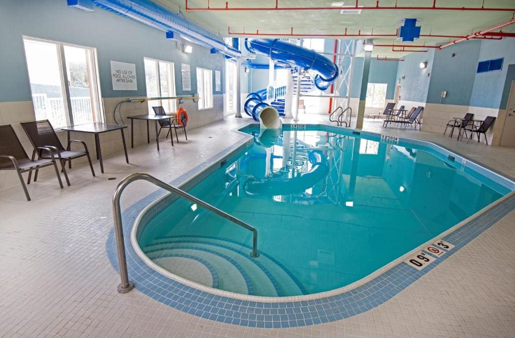 Holiday Inn Express Hotel & Suites-Hinton by IHG - View 4