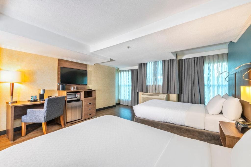 Grand Park Hotel & Suites Downtown Vancouver - View 2