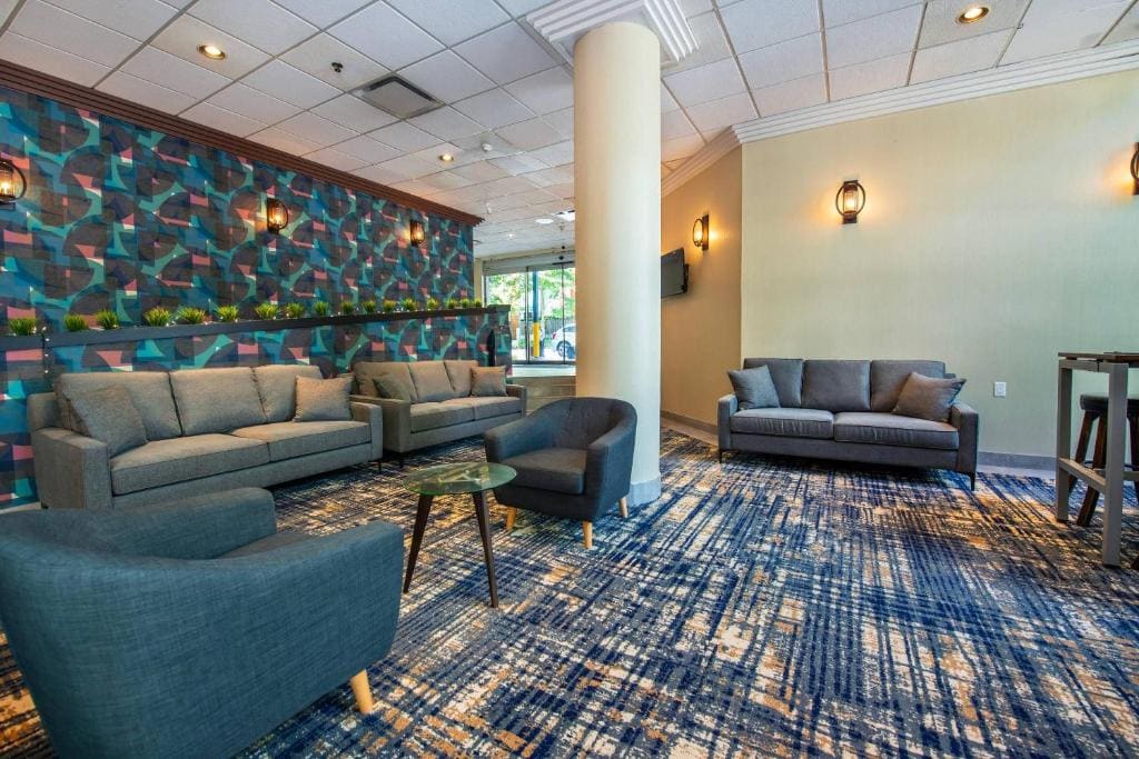 Grand Park Hotel & Suites Downtown Vancouver - View 3