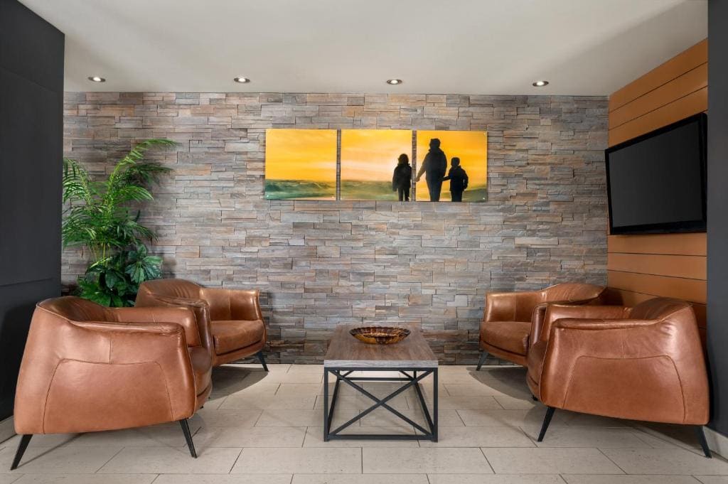 Days Inn by Wyndham Fredericton - View 6