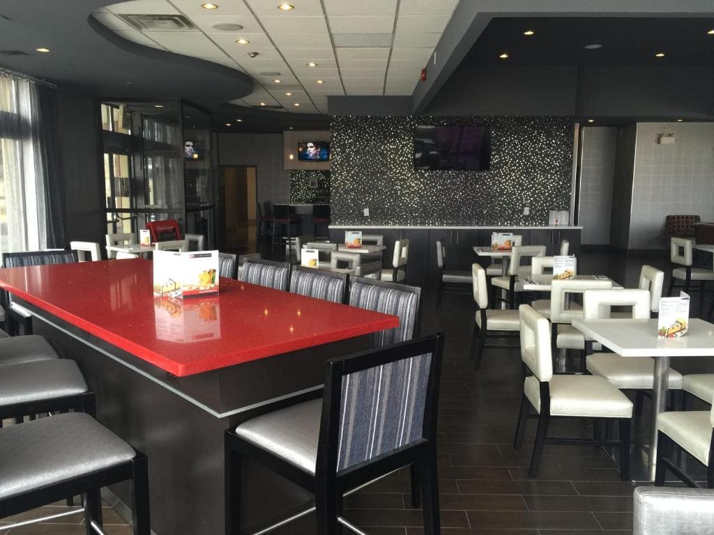 Park Inn by Radisson Toronto-Markham - View 4