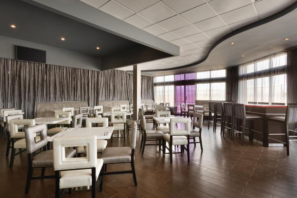 Park Inn by Radisson Toronto-Markham - View 3