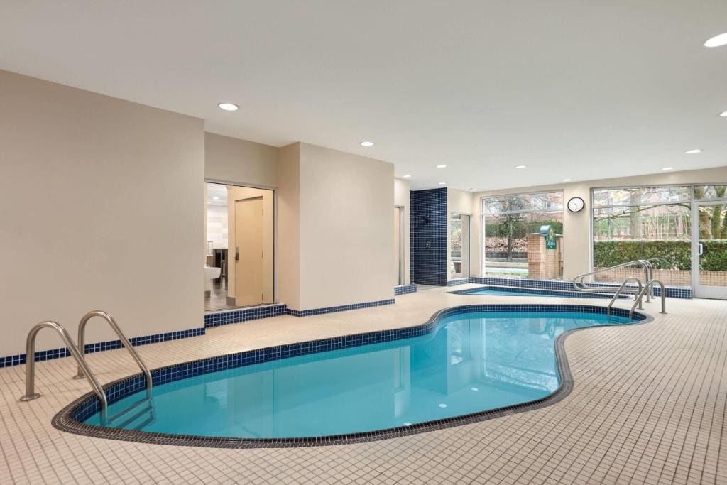 La Quinta Inn by Wyndham Vancouver Airport - View 4