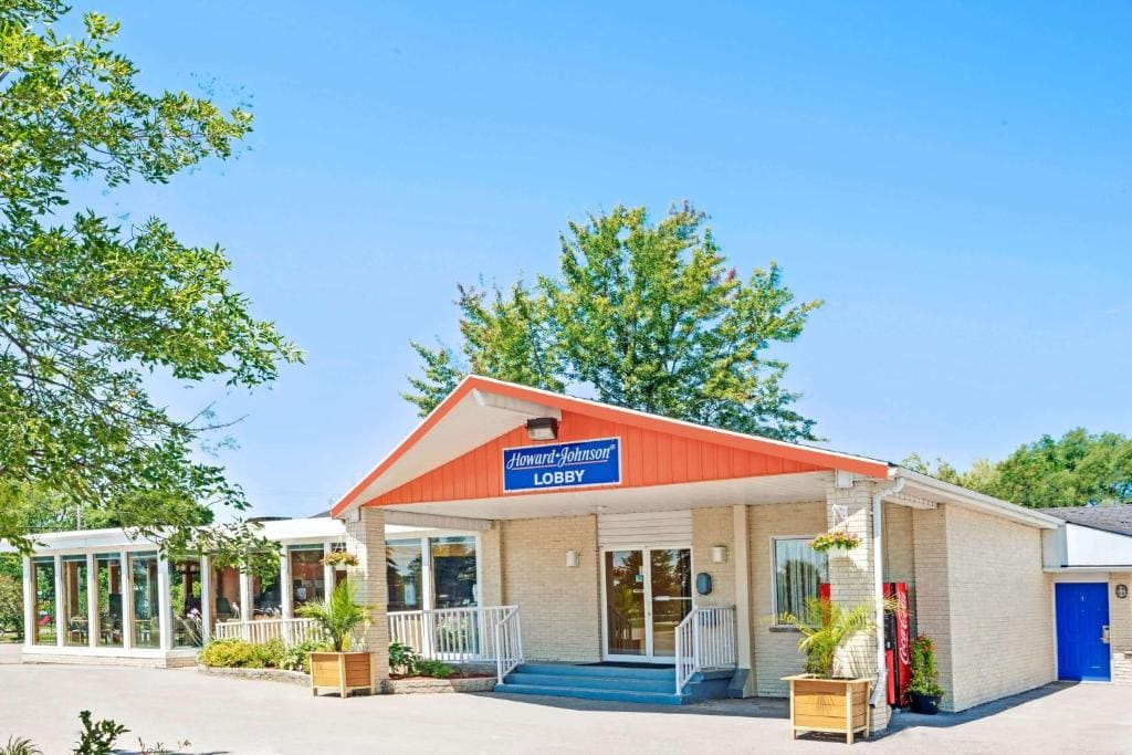 Howard Johnson by Wyndham Lindsay - Main view